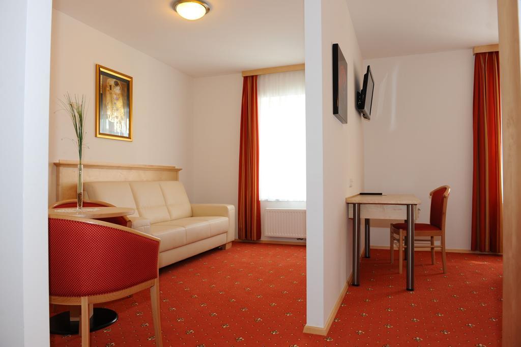 Hotel-Gasthof-Fleischerei - Zur Alten Post Schwanberg Exteriér fotografie