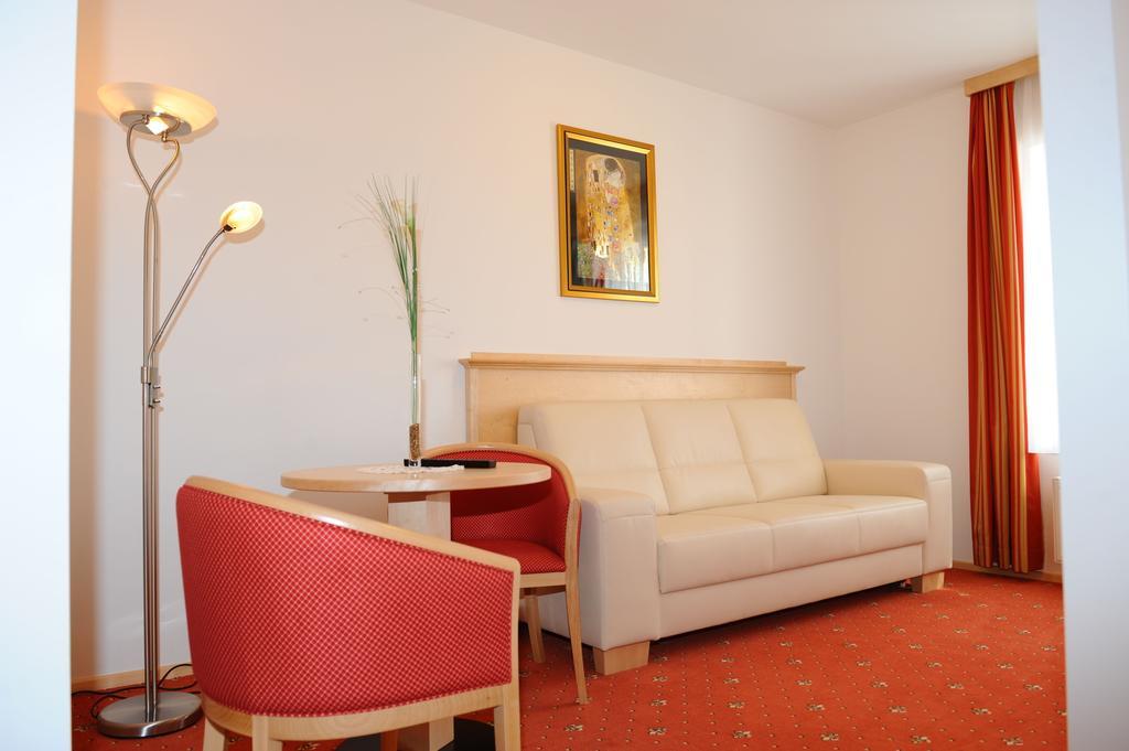 Hotel-Gasthof-Fleischerei - Zur Alten Post Schwanberg Exteriér fotografie